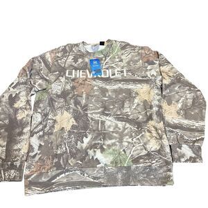 NEW NWT Chevrolet Sweatshirt Mens XL Camo Crewneck Fleece Heartbeat of America